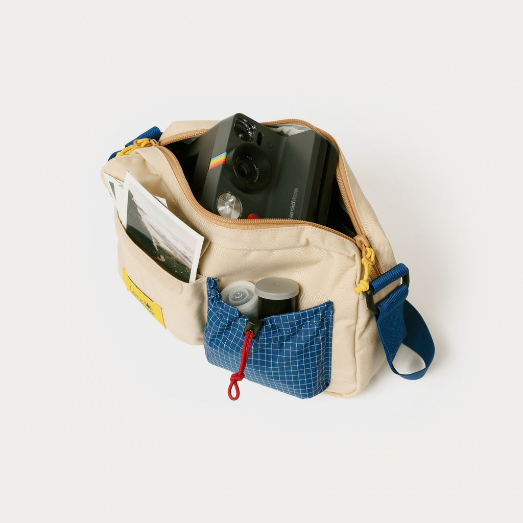 Moment Long Weekend Santa Fe Shoulder Bag in Creme Multi