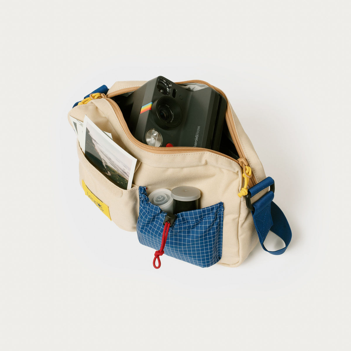Moment Long Weekend Santa Fe Shoulder Bag in Creme Multi