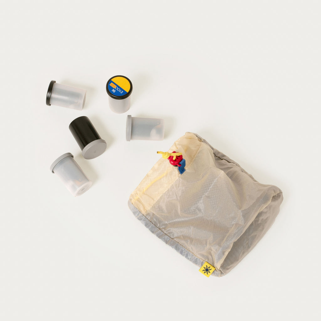 Moment Long Weekend Film Pouch 5 Rolls in Creme Multi