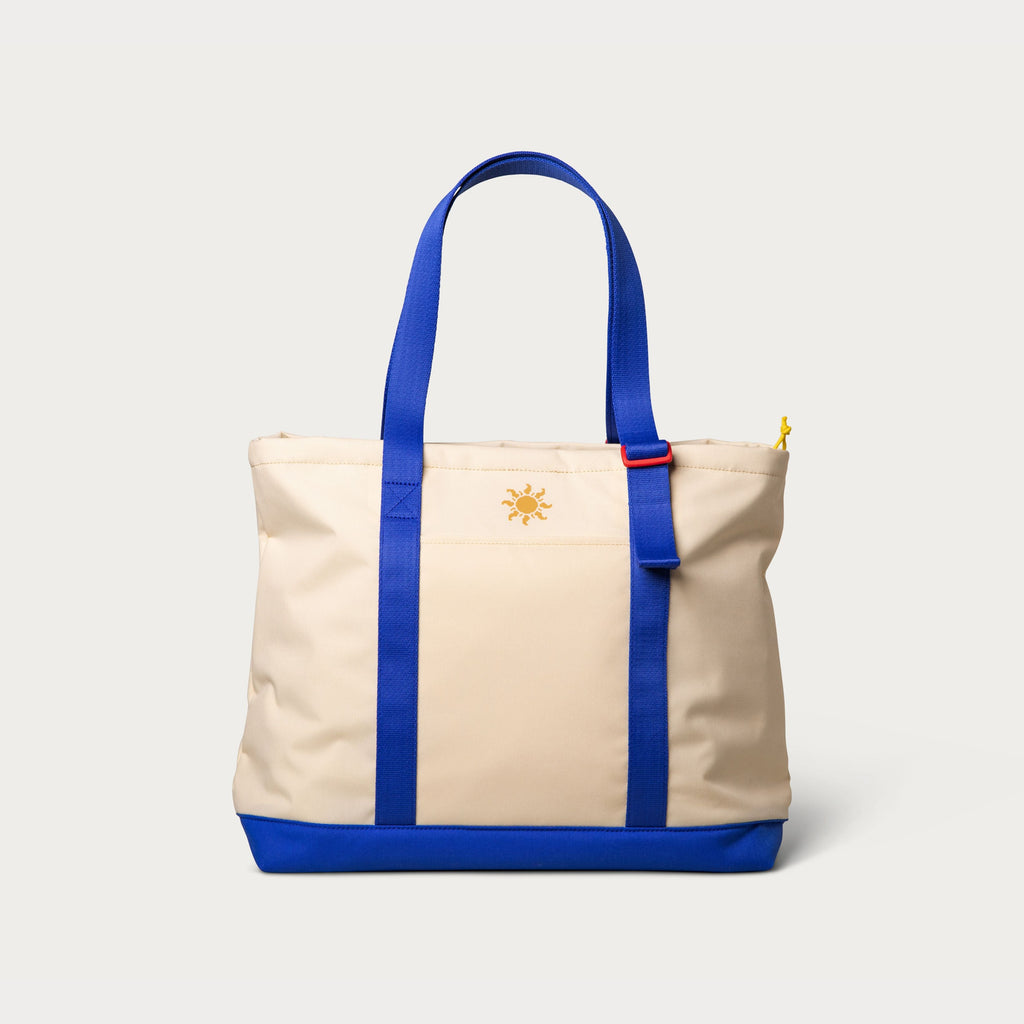 Moment Long Weekend Beacon Tote in Creme Multi