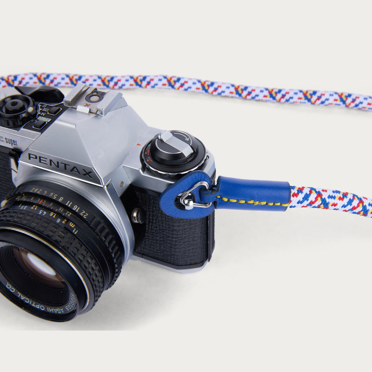 Moment Long Weekend Rope Camera Strap in Creme Multi